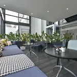 Hotel Atrium By Happyculture Suresnes