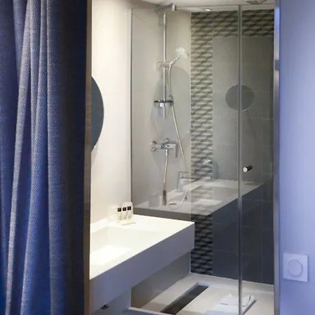Atrium Hotel Suresnes