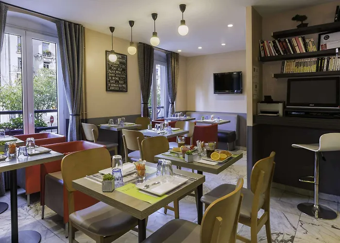 Hotel Atrium Suresnes