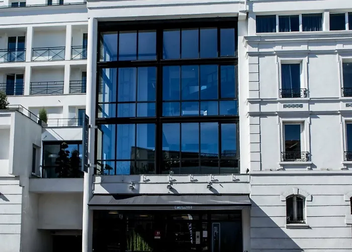 Hotel Atrium 3*